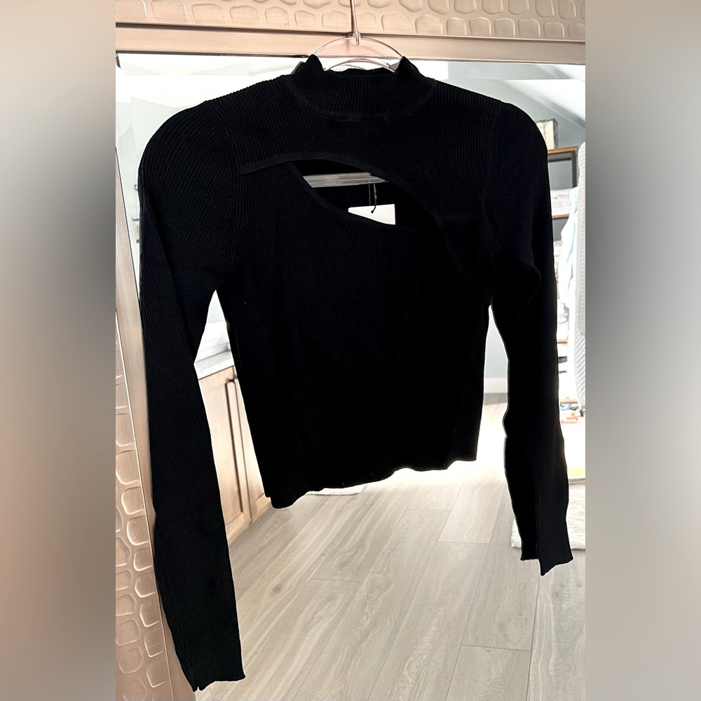 Zara black long -sleeved crop-top